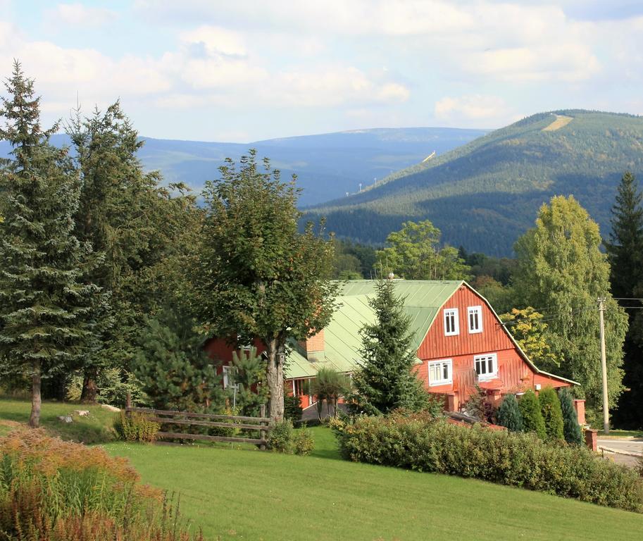Rodinny Hotel Kaiser Desná Extérieur photo